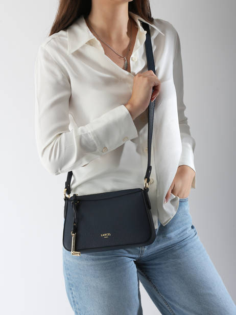 Cross Body Tas Faubourg Leder Lancel Blauw faubourg A13524 ander zicht 1