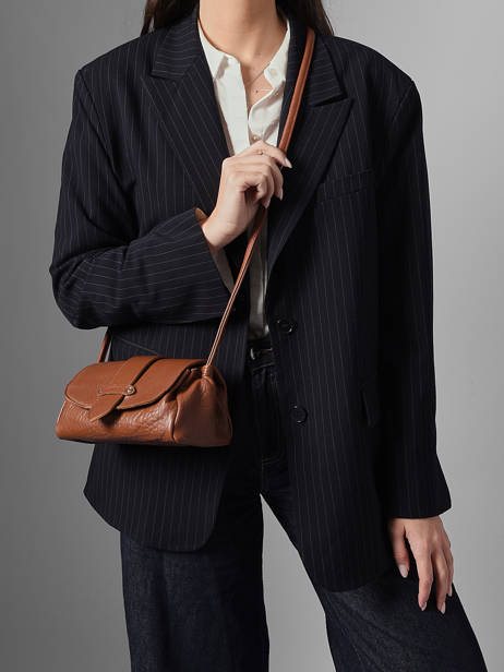 Cross Body Tas S Agnes Leder Etrier Bruin agnes EAGC205S ander zicht 1